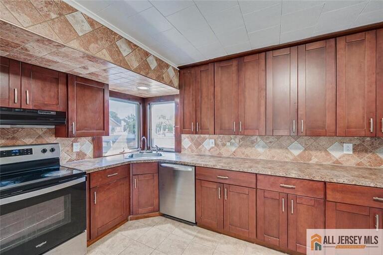 Photo 2 of 144 Bond Street, Iselin NJ 08830, Iselin, NJ