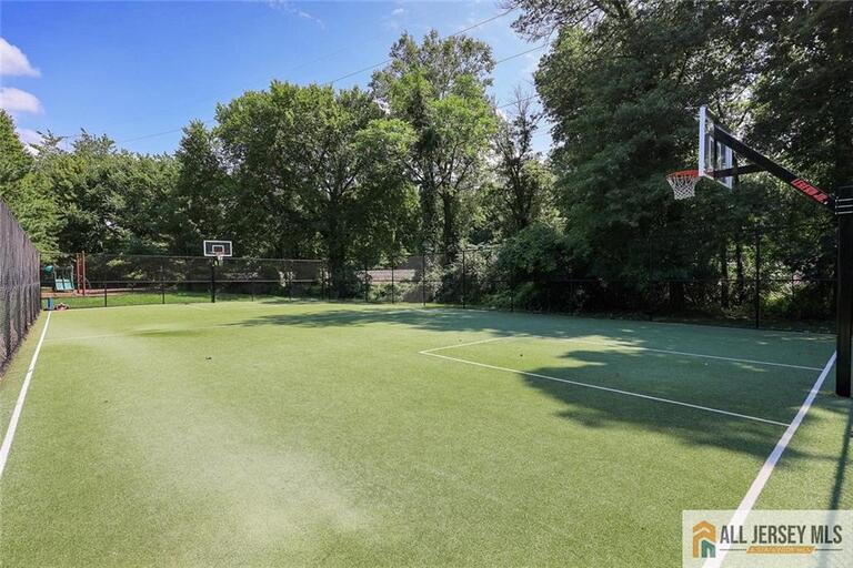 Photo 33 of 258 Pinelli Drive # 258, Piscataway NJ 08854, Piscataway, NJ