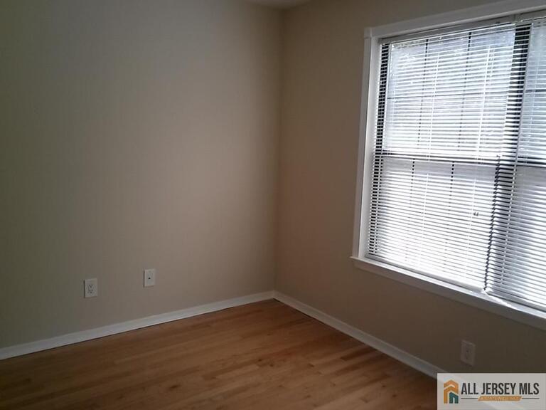 Photo 7 of 510 Sunshine Court, Sayreville NJ 08859, Sayreville, NJ