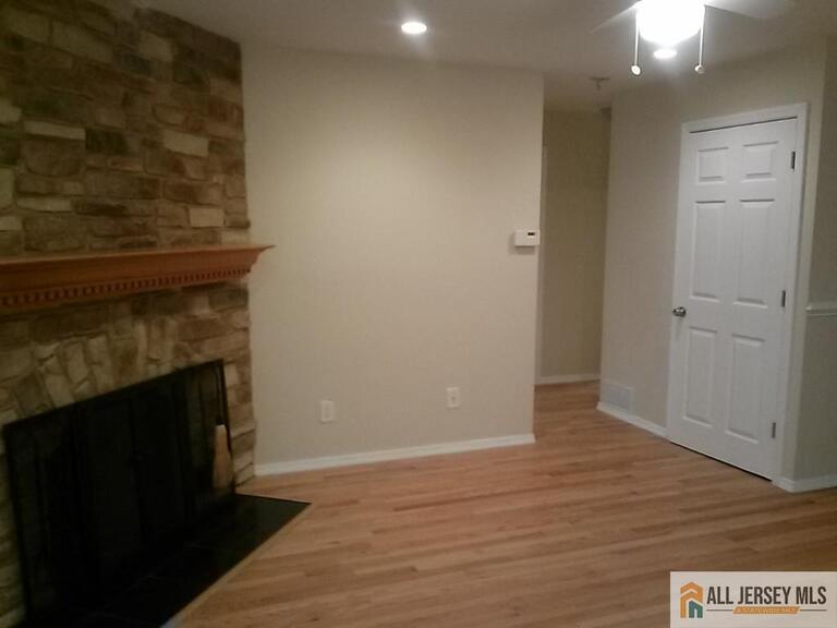 Photo 8 of 510 Sunshine Court, Sayreville NJ 08859, Sayreville, NJ
