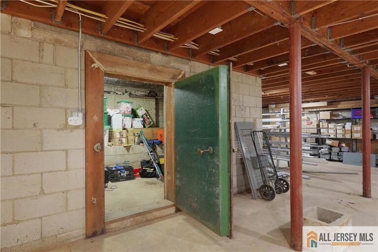 Photo 29 of 215 Washington Road, NJ 08872, , NJ