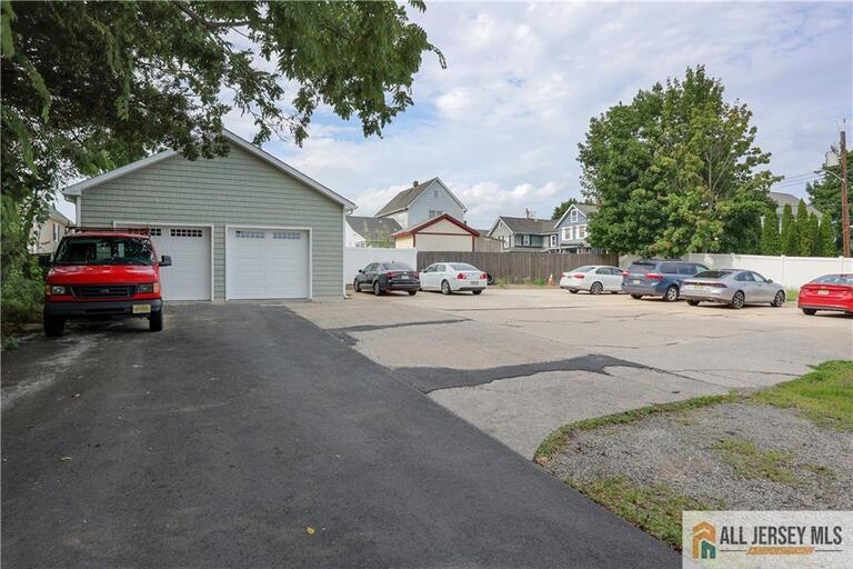 Photo 9 of 215 Washington Road, NJ 08872, , NJ