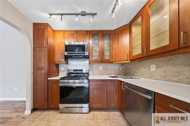 Photo 6 of 60 Taylor Drive, Franklin NJ 08823, Franklin, NJ