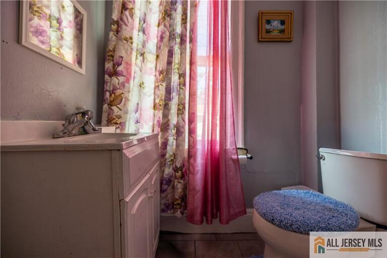 Photo 14 of 88 Hassart Street, New Brunswick NJ 08901, New Brunswick, NJ