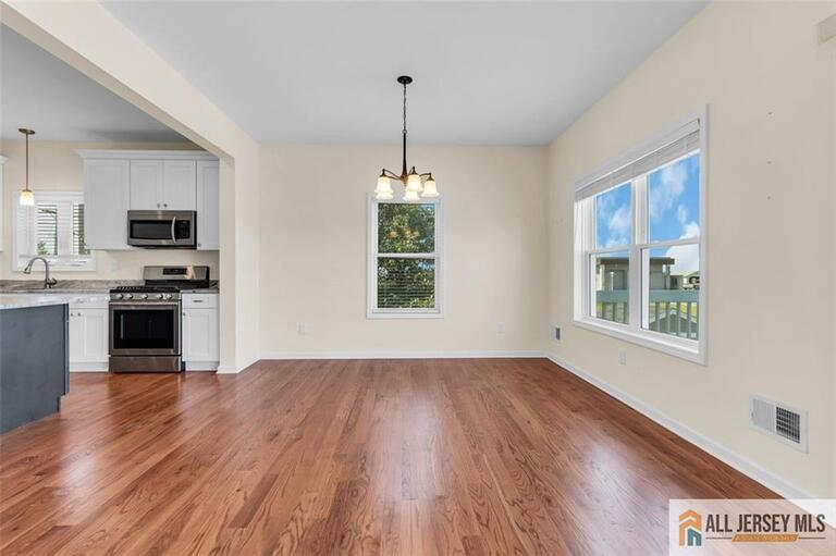 Photo 11 of 507 Edmunds Avenue, Union Beach NJ 07735, Union Beach, NJ
