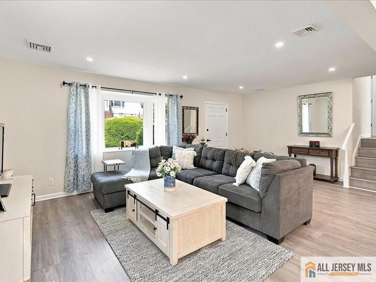 Photo 9 of 13 Glencourt Avenue, Edison NJ 08837, Edison, NJ