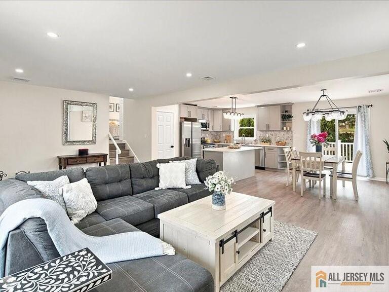 Photo 8 of 13 Glencourt Avenue, Edison NJ 08837, Edison, NJ