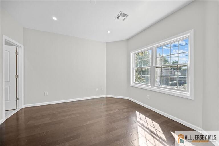Photo 56 of 7 Mount Pleasant Avenue, Edison NJ 08820, Edison, NJ