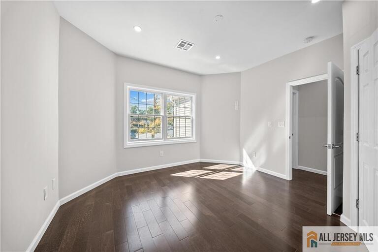 Photo 57 of 7 Mount Pleasant Avenue, Edison NJ 08820, Edison, NJ