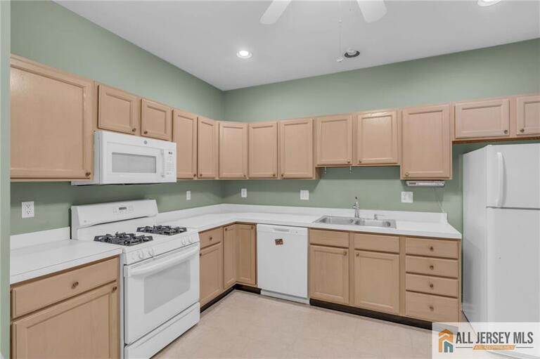 Photo 16 of 446 Bluebird Drive # 446, Monroe NJ 08831, Monroe, NJ