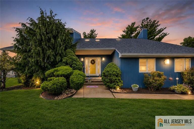 Photo 33 of 121 W Hill Road, Colonia NJ 07067, Colonia, NJ