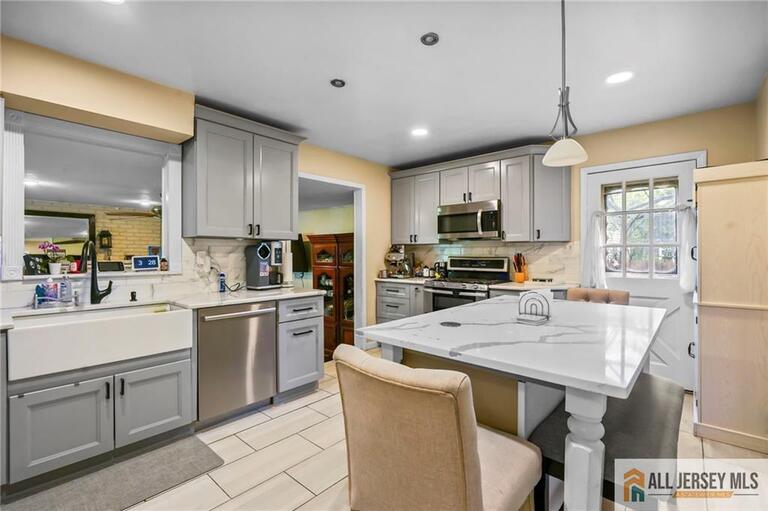 Photo 4 of 360 Sherman Road, North Brunswick NJ 08902, North Brunswick, NJ