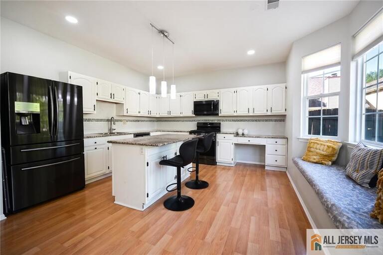 Photo 11 of 67 Glen Oaks Court, Old Bridge NJ 08857, Old Bridge, NJ