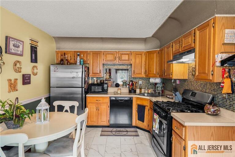 Photo 13 of 417 Northam Drive, North Brunswick NJ 08902, North Brunswick, NJ