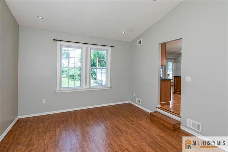 Photo 10 of 9 Chipwood Lane, North Brunswick NJ 08902, North Brunswick, NJ