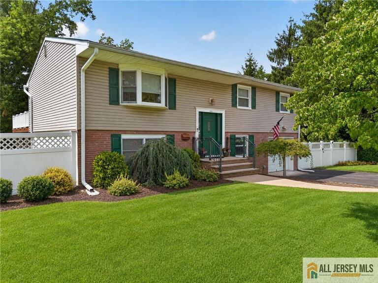 Photo 2 of 104 Pinewood Road, Howell NJ 07731, Howell, NJ