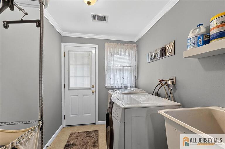 Photo 23 of 104 Pinewood Road, Howell NJ 07731, Howell, NJ