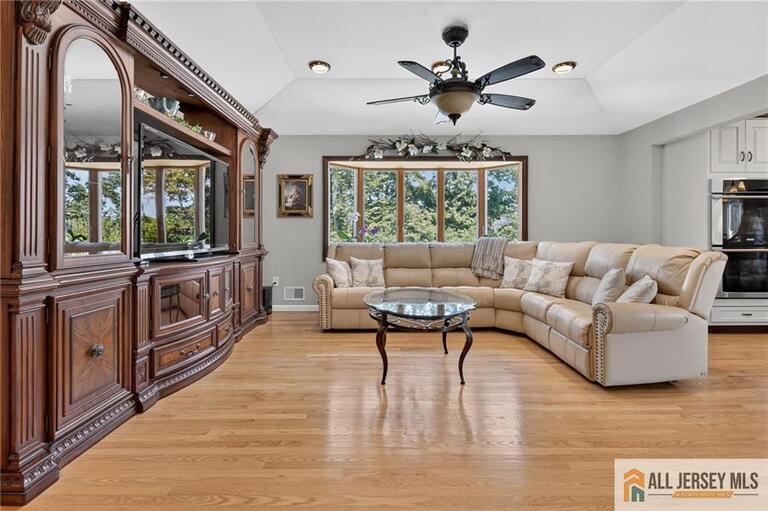 Photo 31 of 112 Tunison Road, New Brunswick NJ 08901, New Brunswick, NJ