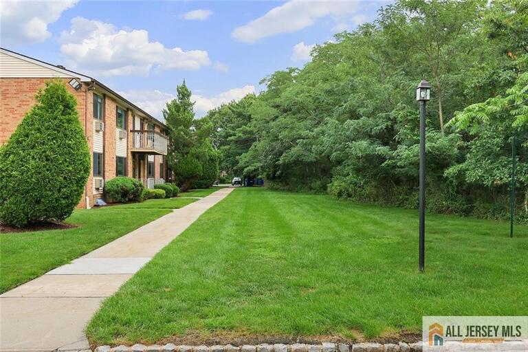 Photo 19 of 621 Cricket Lane # 621, Woodbridge Proper NJ 07095, Woodbridge Proper, NJ