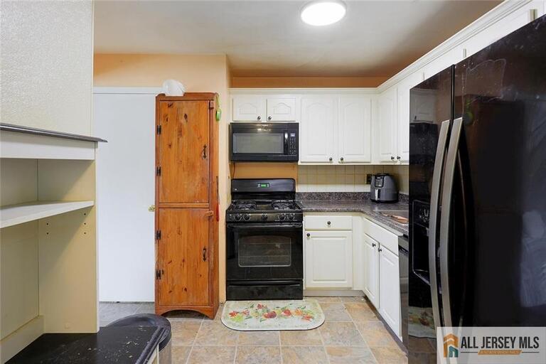 Photo 12 of 621 Cricket Lane # 621, Woodbridge Proper NJ 07095, Woodbridge Proper, NJ