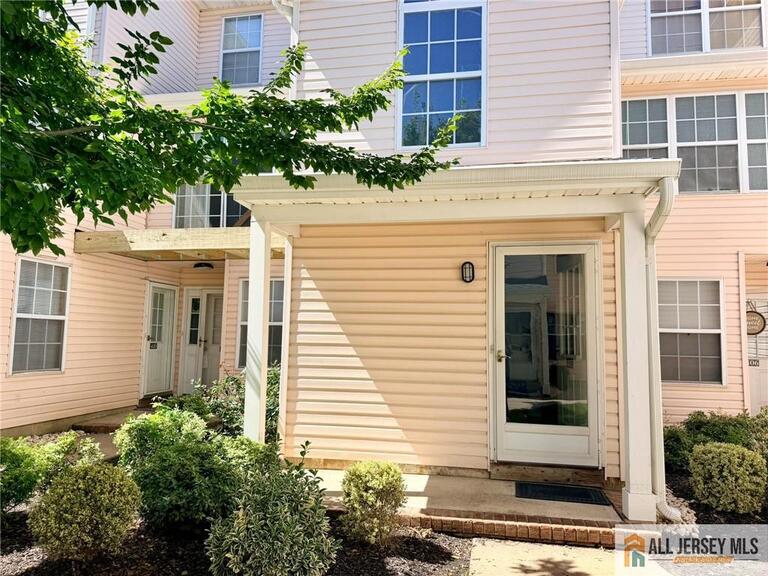 Photo 2 of 412 Plymouth Road, North Brunswick NJ 08902, North Brunswick, NJ
