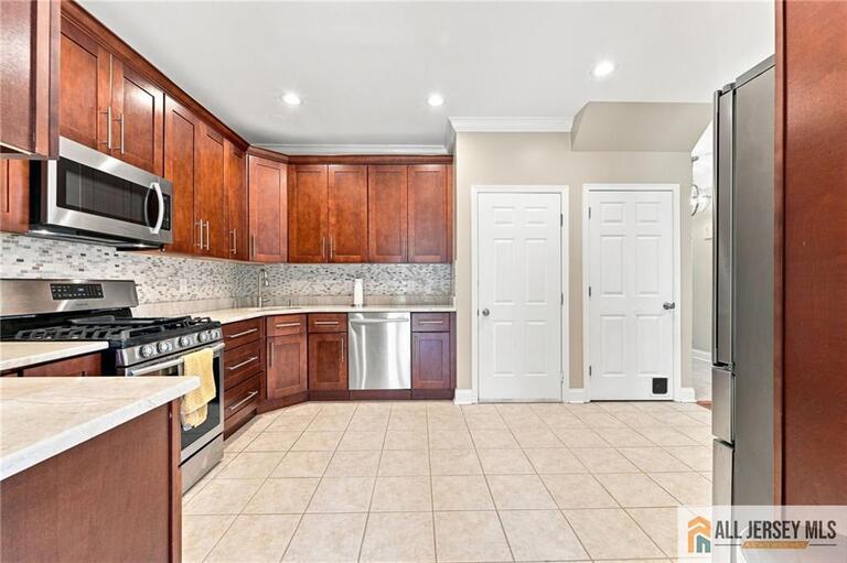 Photo 8 of 26 E Burgess Drive # 26, Piscataway NJ 08854, Piscataway, NJ
