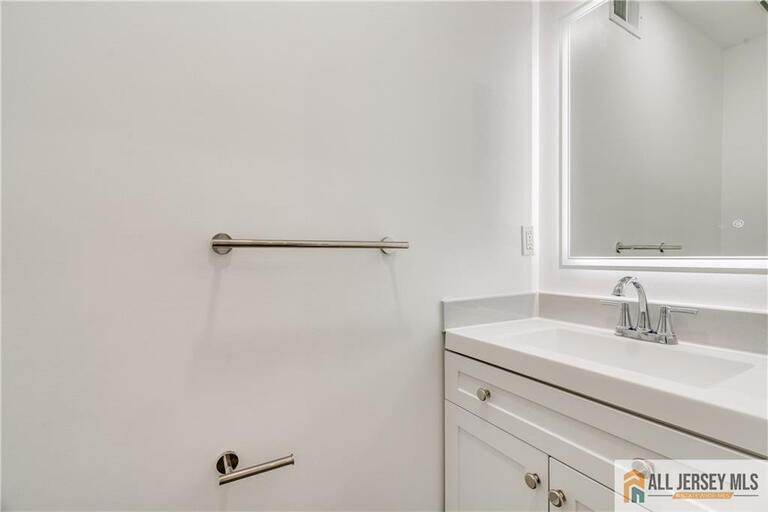Photo 8 of 130 Winchester Way, Franklin NJ 08873, Franklin, NJ