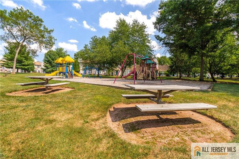 Photo 43 of 130 Winchester Way, Franklin NJ 08873, Franklin, NJ