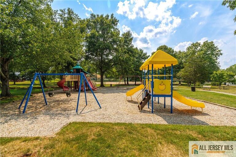 Photo 45 of 130 Winchester Way, Franklin NJ 08873, Franklin, NJ