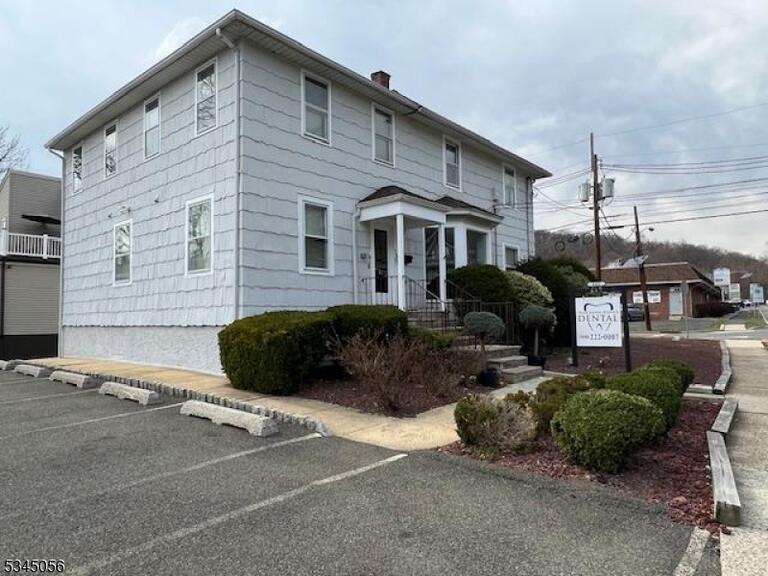 Property listing MLS 3952028 photo 1