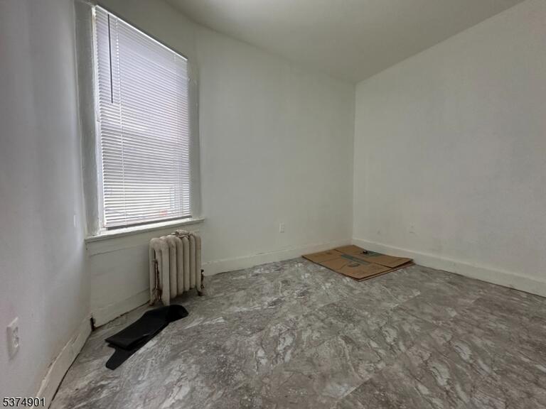 Property listing MLS 3978146 photo 13