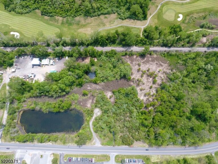 Property listing MLS 3990120 photo 3