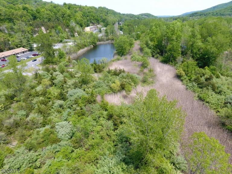 Property listing MLS 3990124 photo 2