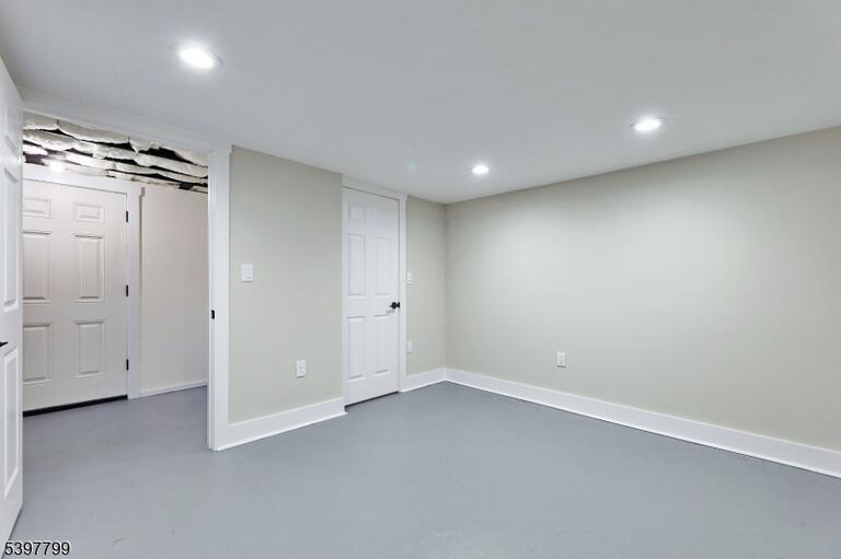 Property listing MLS 3998336 photo 12