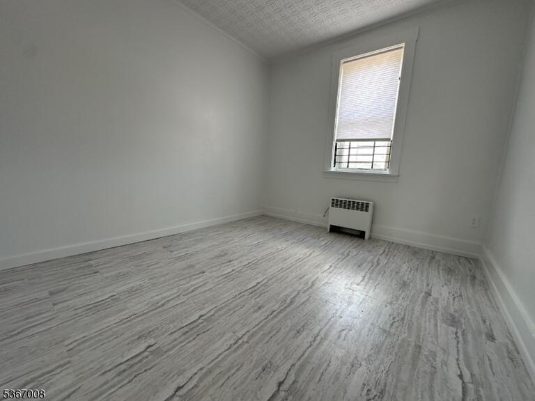 Property listing MLS 4000941 photo 7