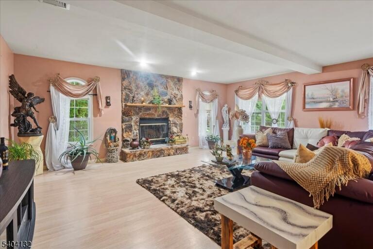 Property listing MLS 4006102 photo 7