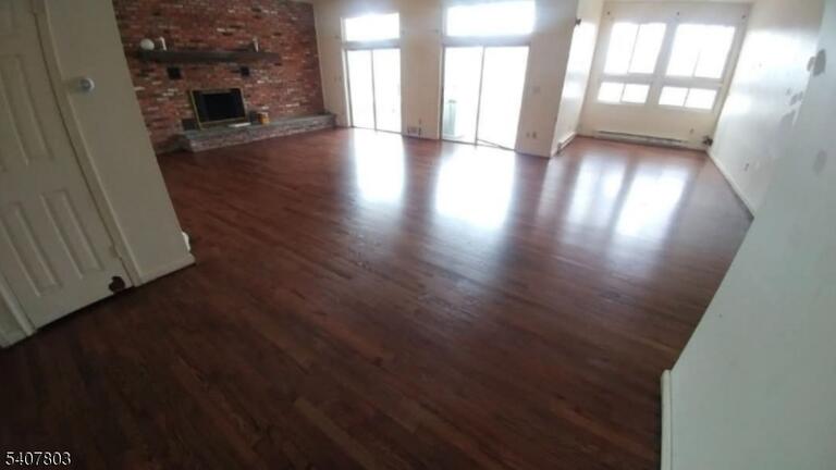 Property listing MLS 4006796 photo 5
