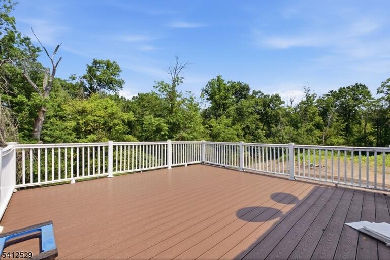 Property listing MLS 4010735 photo 19