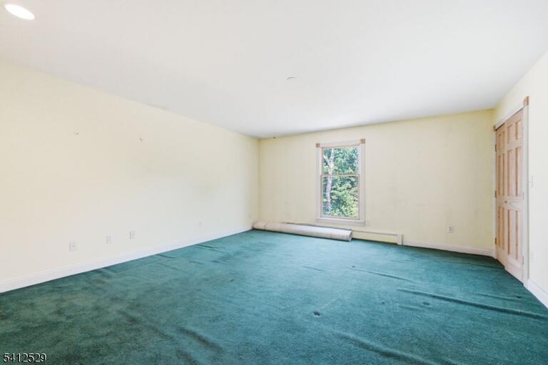 Property listing MLS 4010735 photo 33