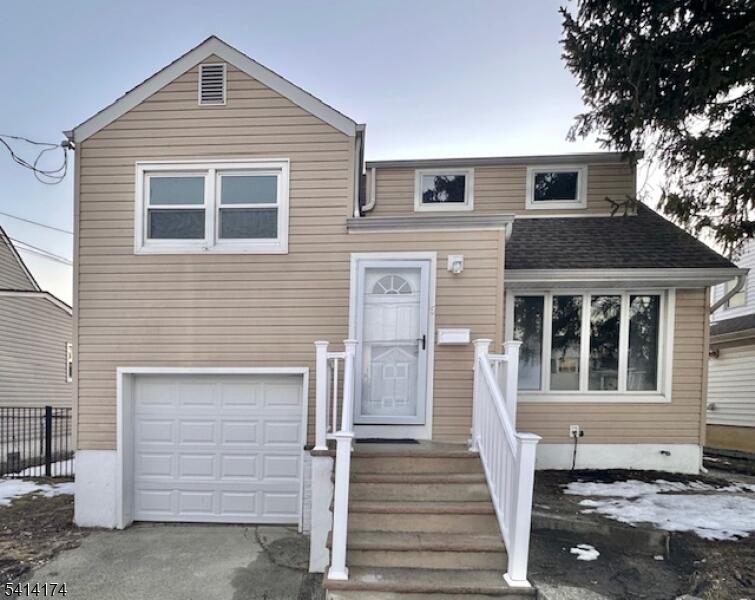 Property listing MLS 4012020 photo 1