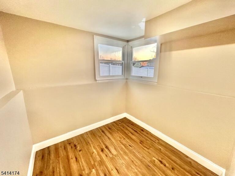 Property listing MLS 4012020 photo 22