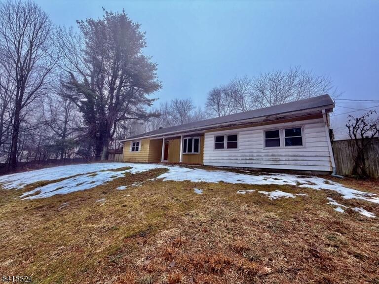 Property listing MLS 4013207 photo 3
