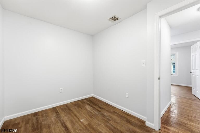Property listing MLS 4013578 photo 10