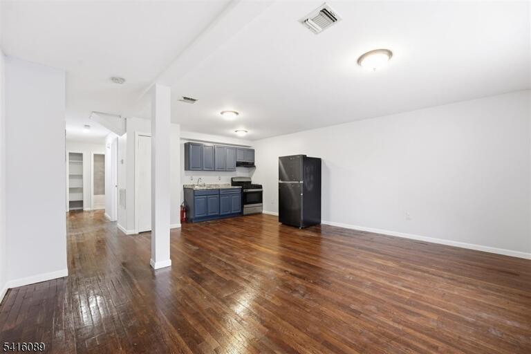 Property listing MLS 4013578 photo 3