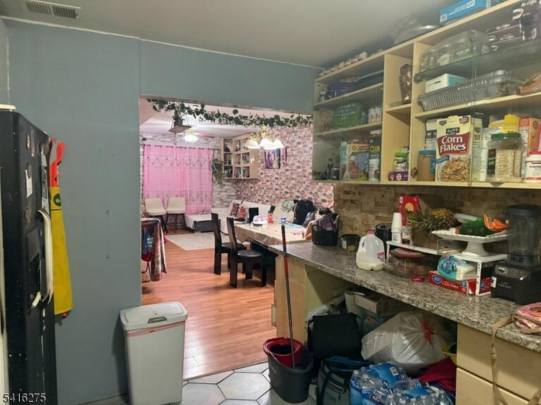 Property listing MLS 4013717 photo 3