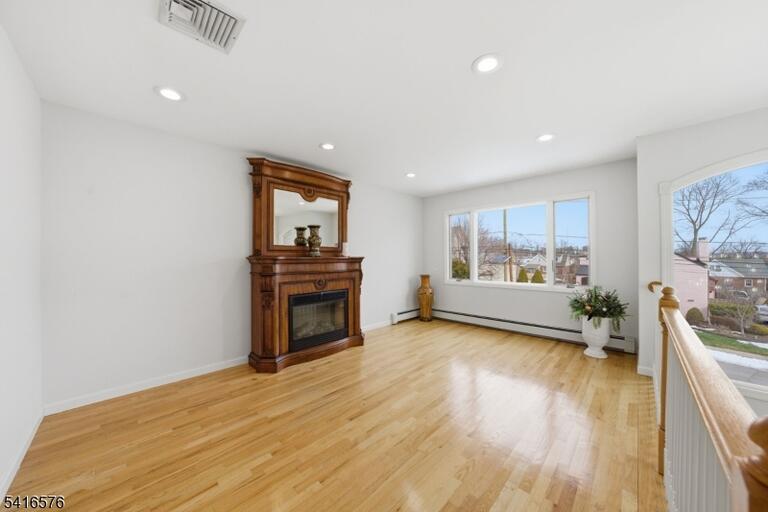 Property listing MLS 4014102 photo 18