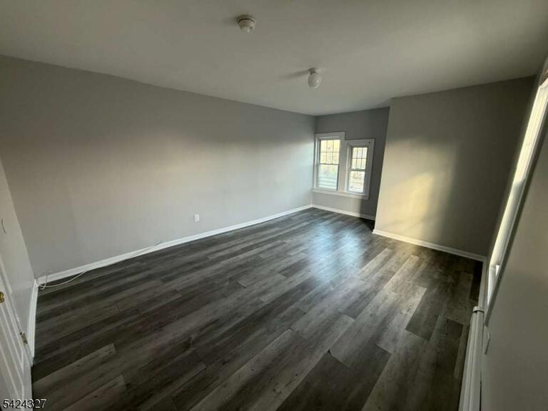 Property listing MLS 4020647 photo 10