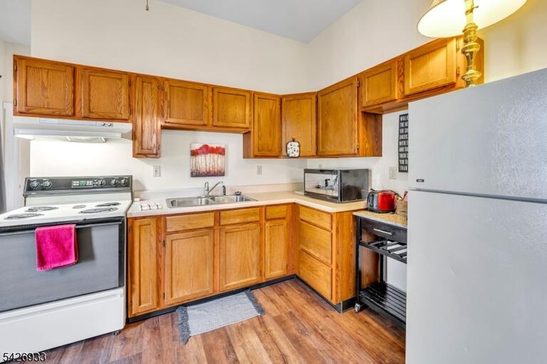 Property listing MLS 4023072 photo 12