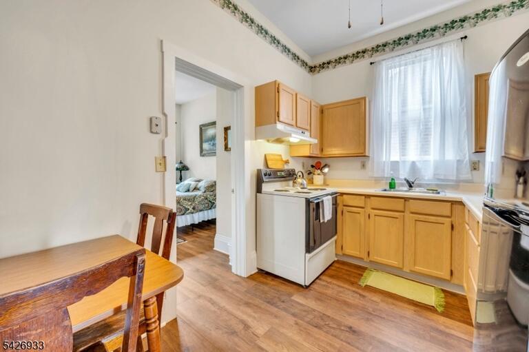 Property listing MLS 4023072 photo 6