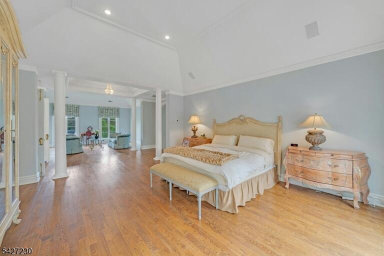 Property listing MLS 4023510 photo 28